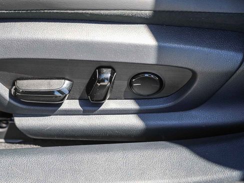 Used 2024 Lexus ES 300h F Sport w/ Accessory Package (Z2) image 19