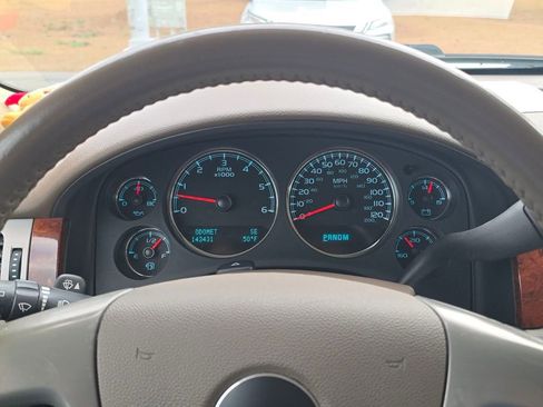 Used 2009 Chevrolet Tahoe LT w/ Luxury Package image 35