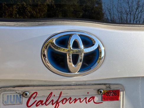 Used 2012 Toyota Prius Three image 49