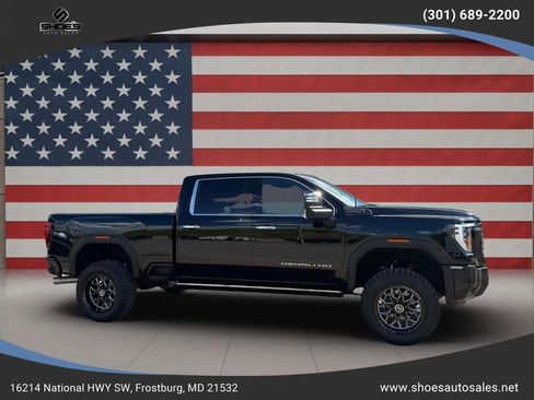 Used 2025 GMC Sierra 3500 Denali Ultimate AWD/4WD image 1