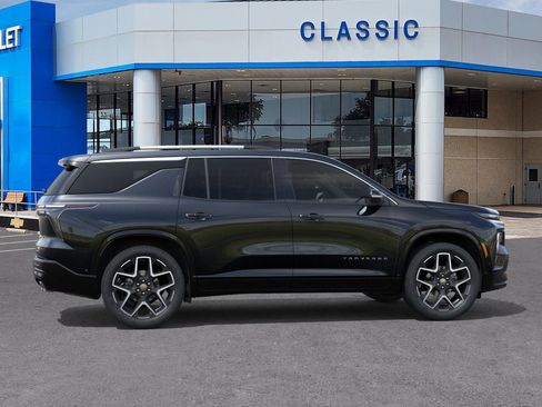 New 2026 Chevrolet Traverse High Country w/ LPO, Floor Liner Package image 5