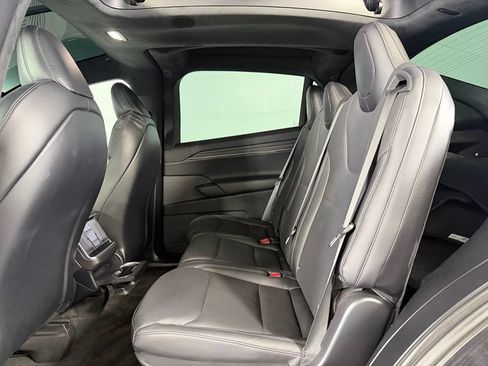 Used 2024 Tesla Model X AWD/4WD image 17