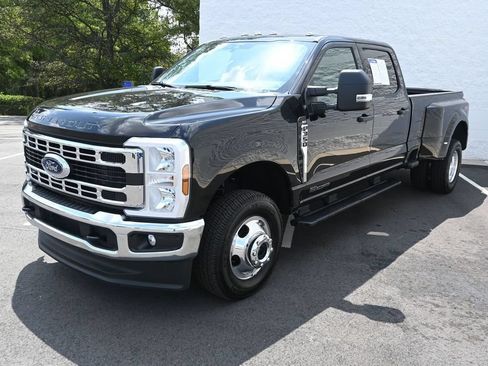 Used 2026 Ford F350 XLT w/ 360-Degree Camera Package AWD/4WD image 2