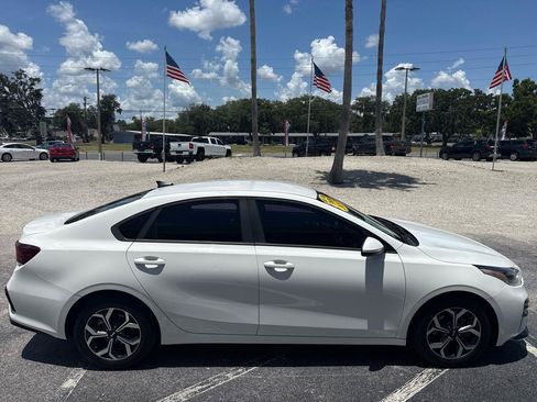 Used 2019 Kia Forte LXS FWD image 6
