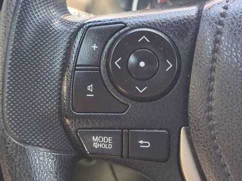Used 2015 Toyota RAV4 XLE AWD/4WD image 25
