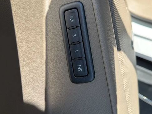 Used 2016 Chevrolet Tahoe LTZ AWD/4WD image 13