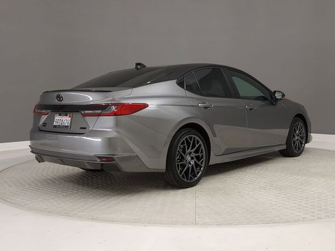 Used 2025 Toyota Camry XSE image 7