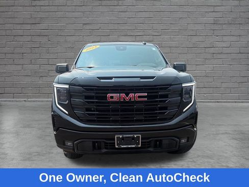 Used 2024 GMC Sierra 1500 Elevation AWD/4WD image 2