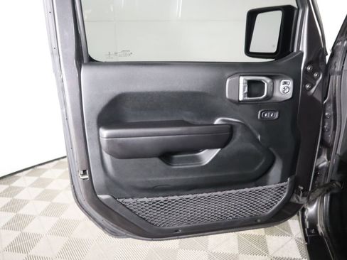 Used 2021 Jeep Wrangler Unlimited Sport image 24