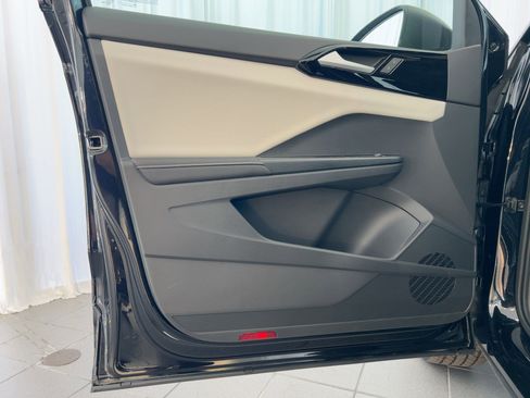 New 2026 Volkswagen Taos S image 21