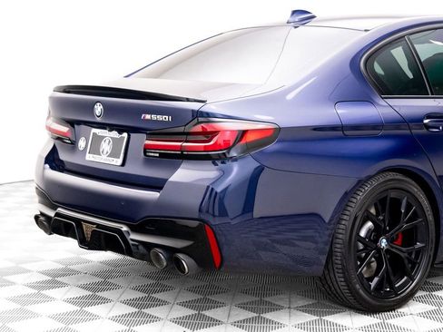 Used 2021 BMW M550i xDrive w/ Dynamic Handling Package image 36