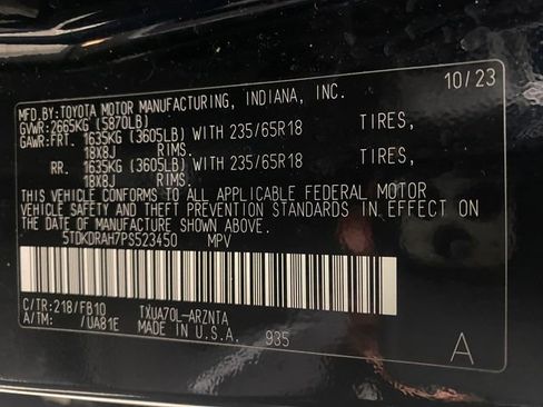 Used 2023 Toyota Highlander L image 27