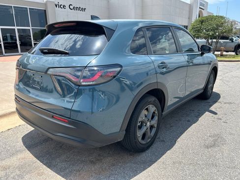 Used 2027 Honda HR-V LX image 5
