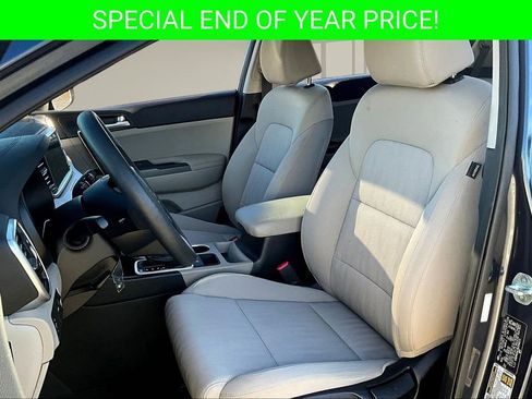 Used 2022 Kia Sportage LX image 21