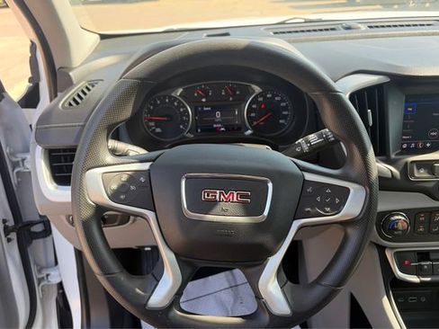 Used 2023 GMC Terrain SLE w/ Driver Convenience Package AWD/4WD image 16