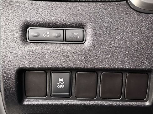 Used 2016 Nissan Murano S image 28