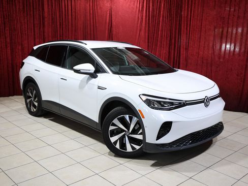 Used 2023 Volkswagen ID.4 Pro image 2