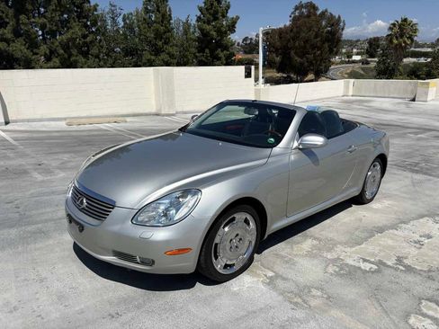 Used 2002 Lexus SC 430 Convertible image 9