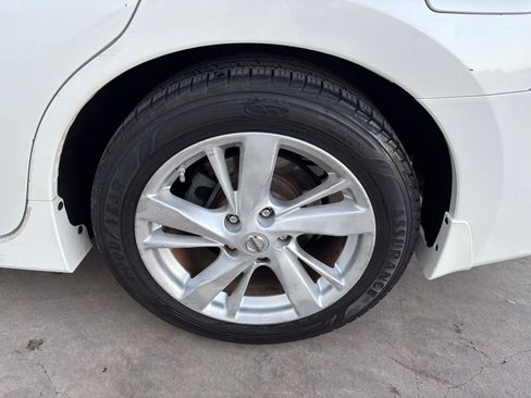 Used 2013 Nissan Altima 2.5 SV image 10