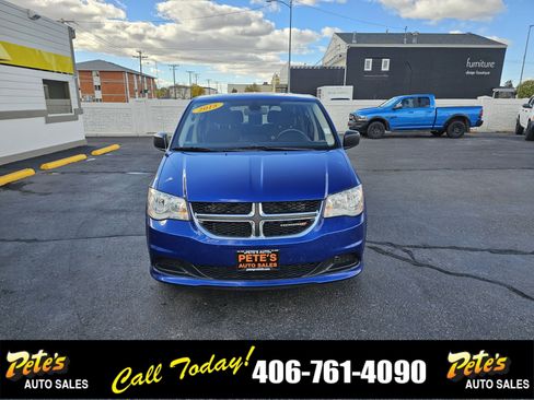 Used 2018 Dodge Grand Caravan SE w/ UConnect Hands-Free Group image 7