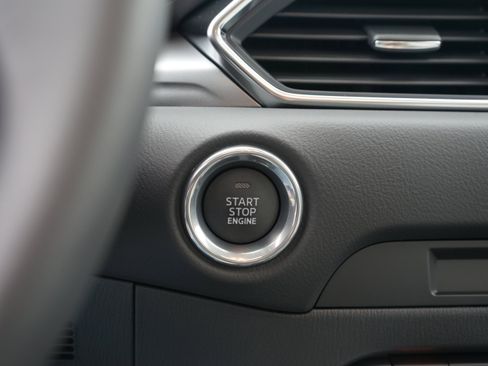 New 2025 MAZDA CX-5 AWD 2.5 S w/ Preferred Package image 16