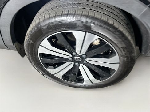 Used 2023 Volvo C40 P8 Recharge Plus image 11