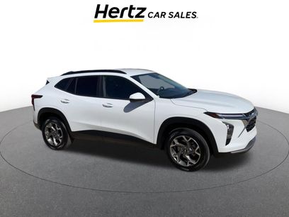 Used 2025 Chevrolet Trax LT