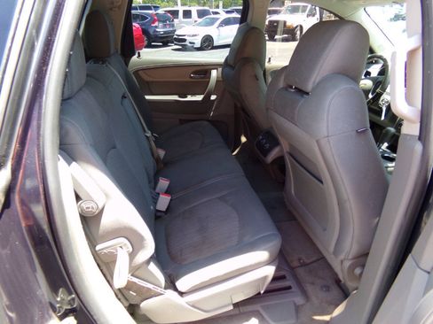 Used 2017 Chevrolet Traverse LS FWD image 22
