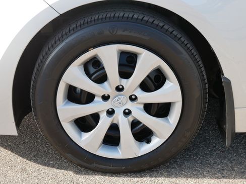 Used 2024 Toyota Corolla LE image 15