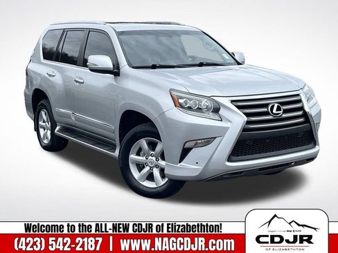 Used 2015 Lexus GX 460 image 1