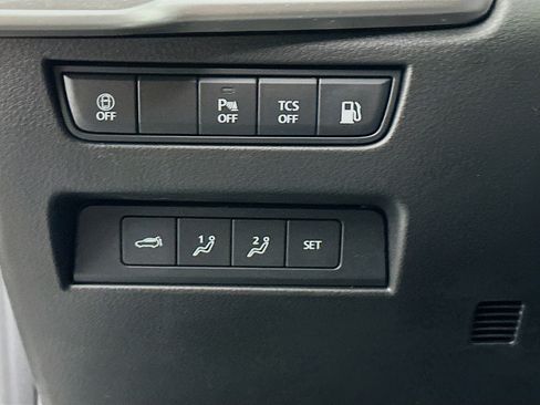 Used 2024 MAZDA CX-90 Plug-In Hybrid w/ Premium Pkg AWD/4WD image 17
