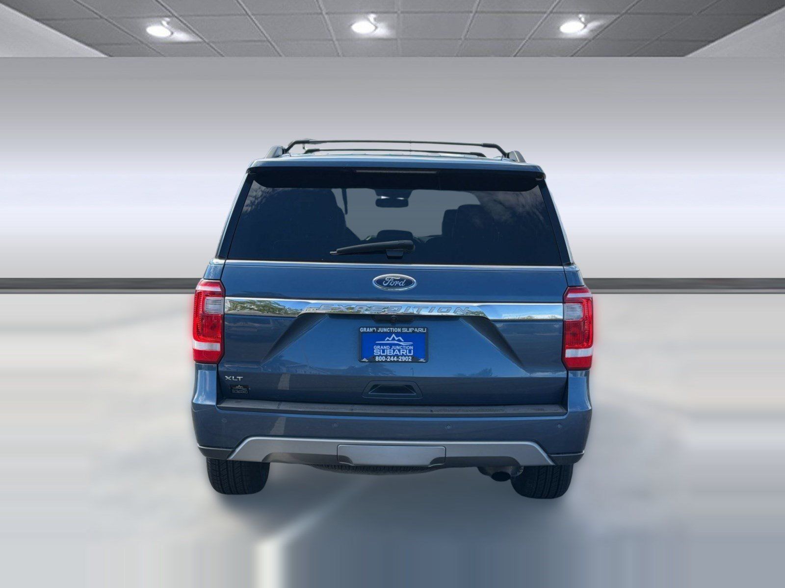 Used 2020 Ford Expedition XLT w/ Equipment Group 202A AWD/4WD image 10