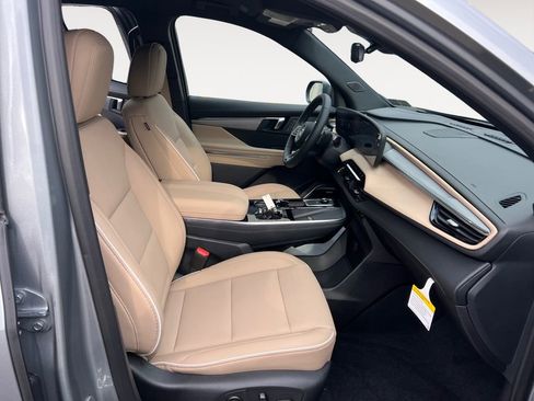 New 2026 Buick Enclave Preferred w/ Power Package image 28