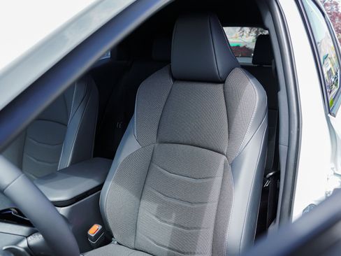 New 2026 Toyota C-HR w/ Cold Weather Package image 16