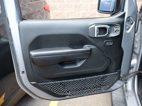 Used 2018 Jeep Wrangler Unlimited Sport S AWD/4WD image 11