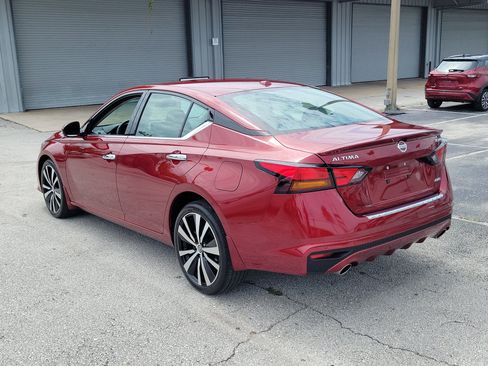 Used 2022 Nissan Altima 2.5 Platinum AWD/4WD image 7
