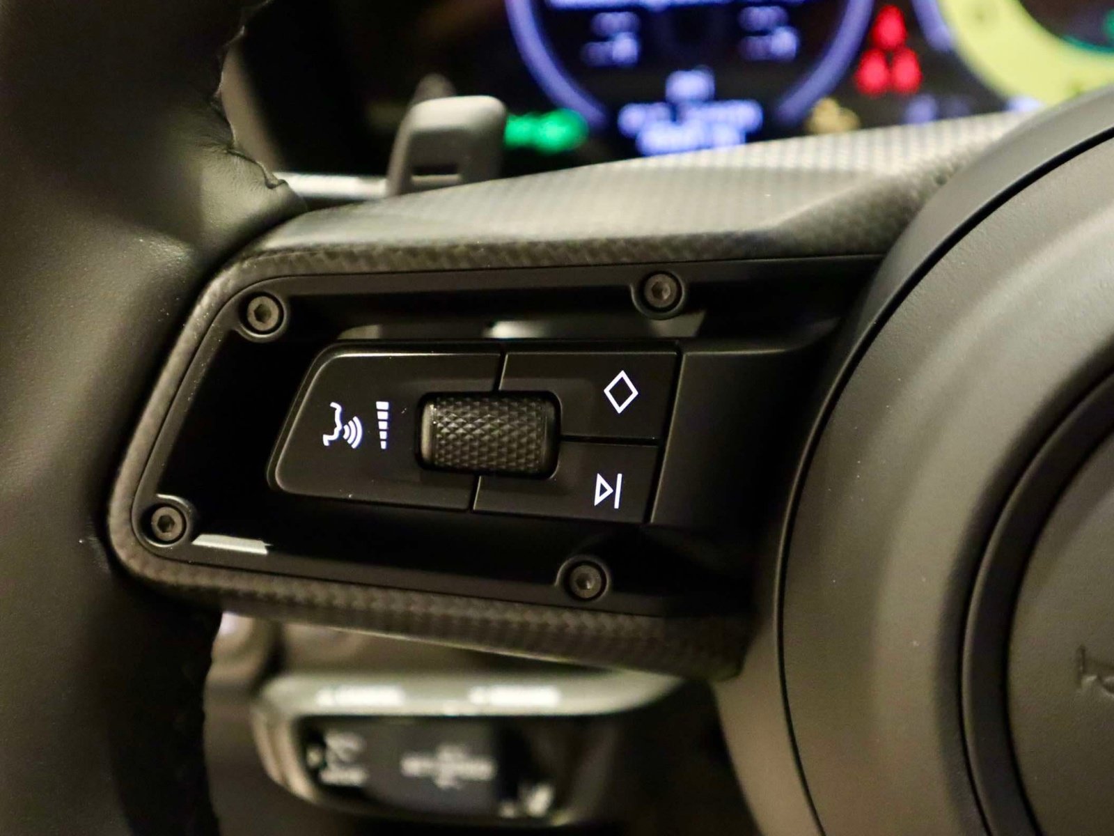 Used 2025 Porsche 911 GTS image 27