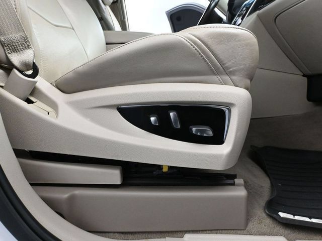 Used 2017 Cadillac Escalade ESV 4WD image 46