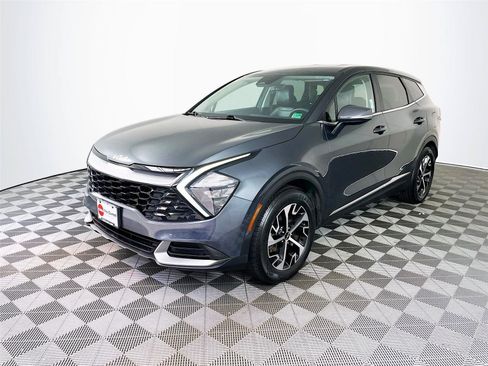 Used 2023 Kia Sportage EX FWD image 3