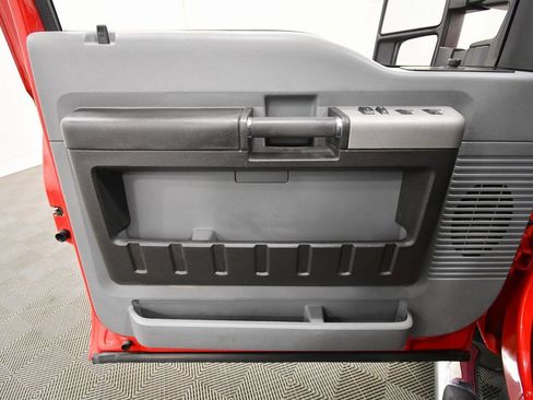 Used 2015 Ford F250 XLT w/ XLT Value Package image 12