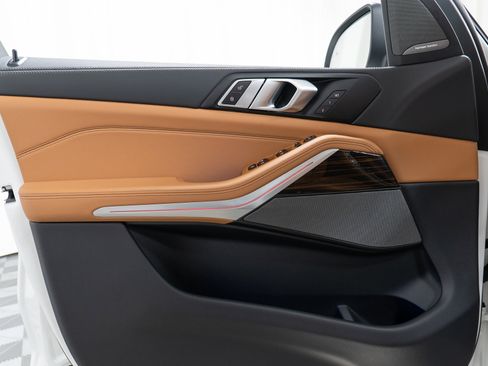 Used 2026 BMW X5 xDrive40i w/ Premium Package image 11