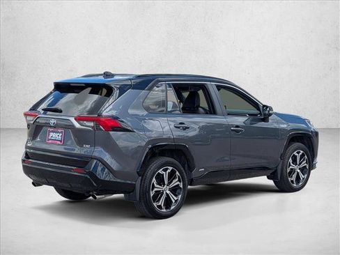 Used 2023 Toyota RAV4 XSE AWD/4WD image 5