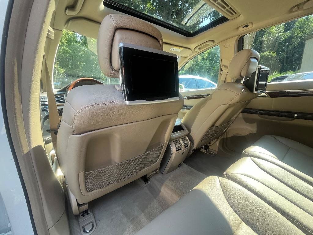 Used 2011 Mercedes-Benz R 350 4MATIC image 31
