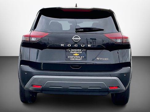 Used 2023 Nissan Rogue SV image 4