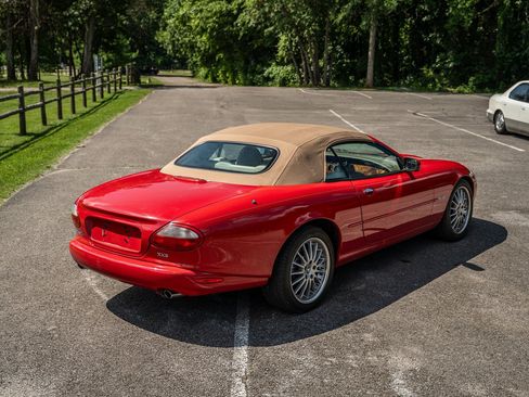 Used 1999 Jaguar XK8 Convertible RWD image 17