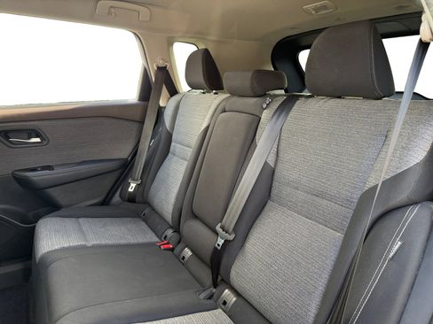 Used 2023 Nissan Rogue SV image 13