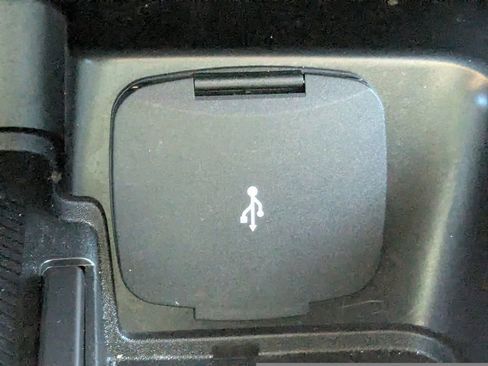 Used 2025 Ford Bronco Outer Banks image 24