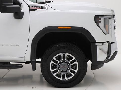 Used 2024 GMC Sierra 2500 SLE image 4