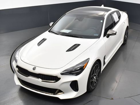 Used 2022 Kia Stinger GT1 w/ Red Interior Color Package RWD image 9