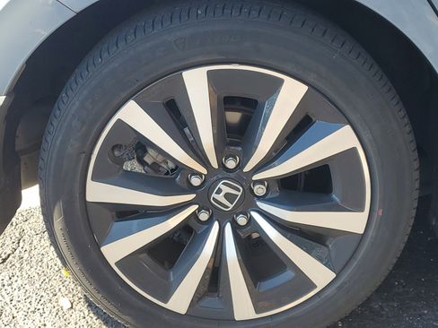 Used 2023 Honda Civic EX image 6